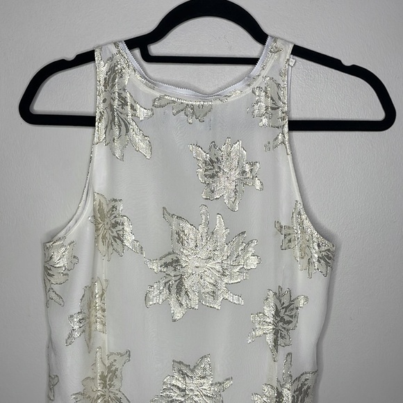 White House Black Market Size S White Metallic Gold Floral Sleeveless Silk Top - Picture 9 of 12